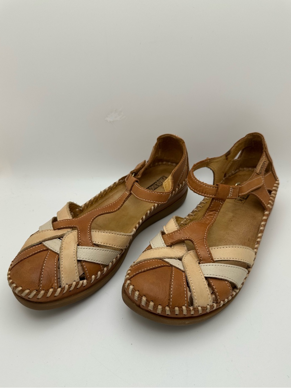 Pikolino’s Women's Two-Tone Tan and Cream Leather Sandals